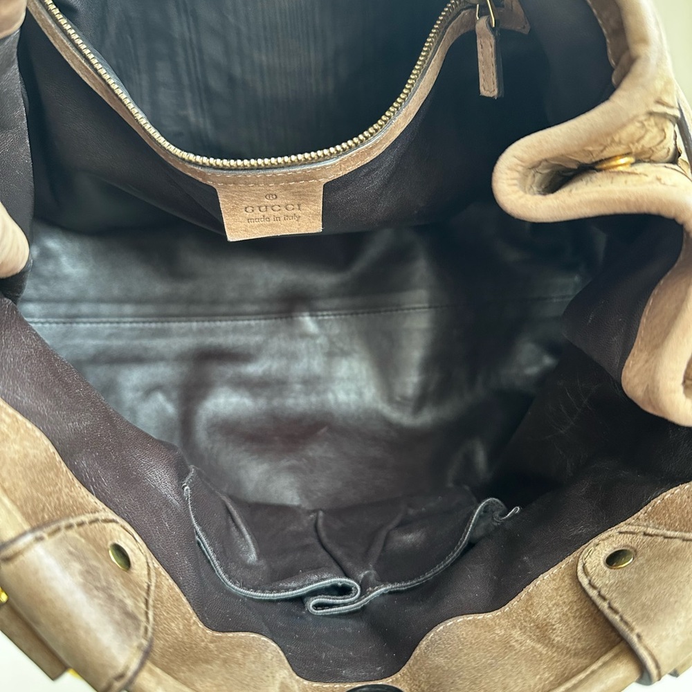 Gorgeous Gucci Python Handbag - Picture 10 of 13